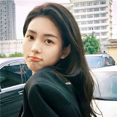 湖中女人